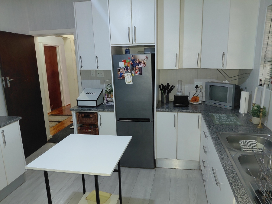 4 Bedroom Property for Sale in Van Riebeeck Hoogte Eastern Cape